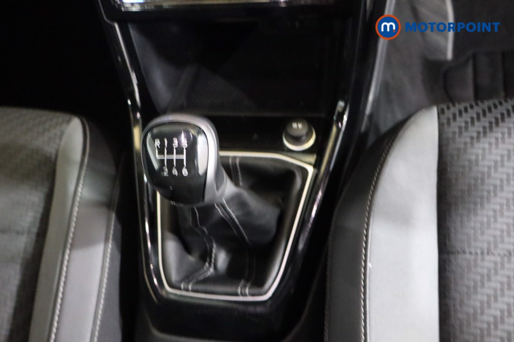 Volkswagen T-Cross R-Line Manual Petrol SUV - Stock Number (1560537) - 7th supplementary image