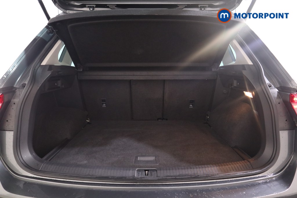 Volkswagen Tiguan SEL Automatic Diesel SUV - Stock Number (1561069) - 14th supplementary image