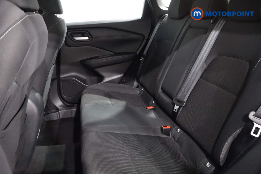Nissan Qashqai Acenta Premium Automatic Petrol SUV - Stock Number (1561464) - 5th supplementary image
