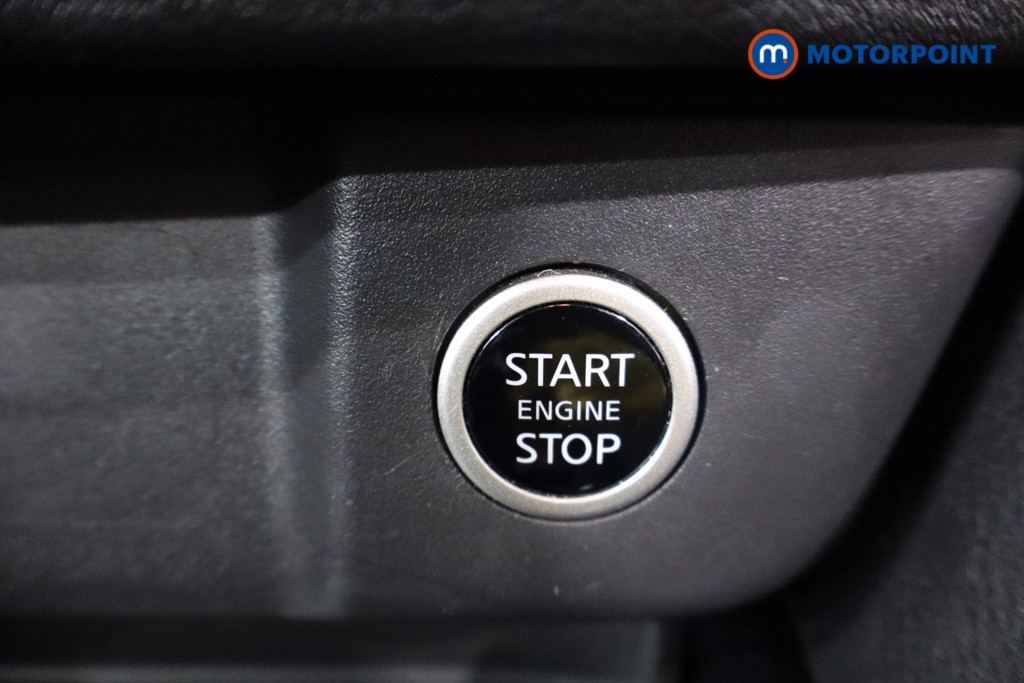 Nissan Qashqai Acenta Premium Automatic Petrol SUV - Stock Number (1561464) - 13th supplementary image