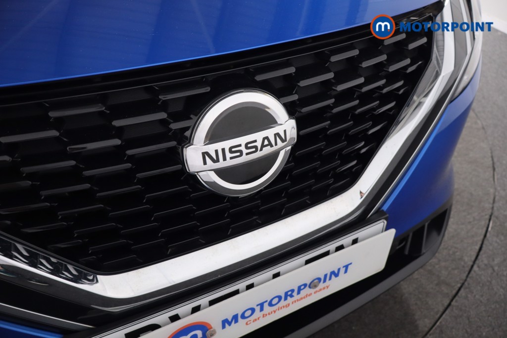 Nissan Qashqai Acenta Premium Automatic Petrol SUV - Stock Number (1561464) - 23rd supplementary image