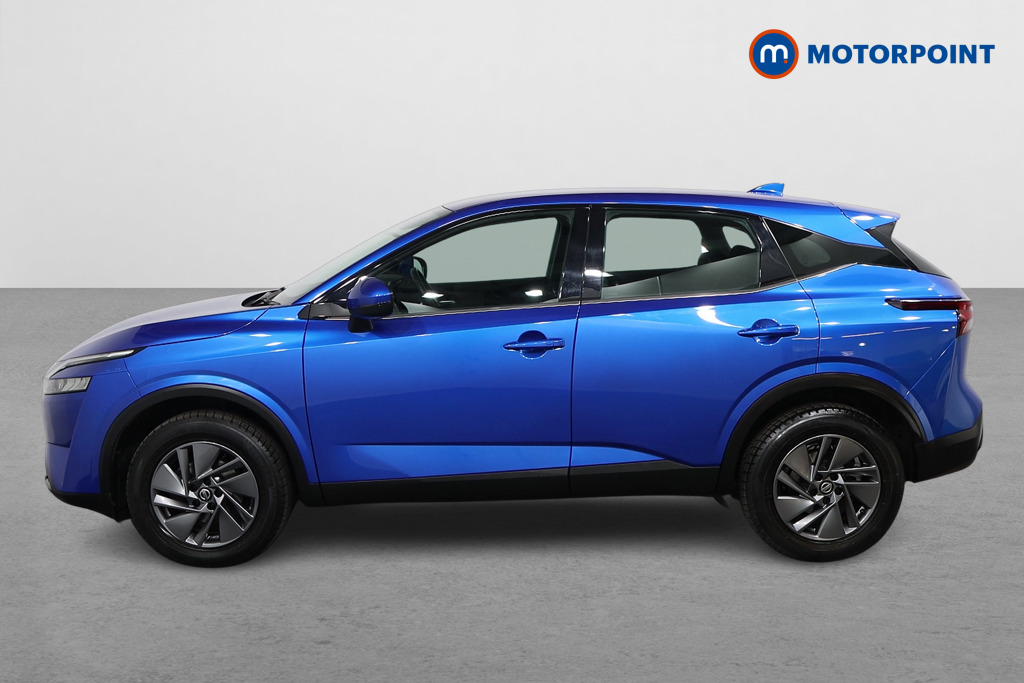 Nissan Qashqai Acenta Premium Automatic Petrol SUV - Stock Number (1561464) - Passenger side