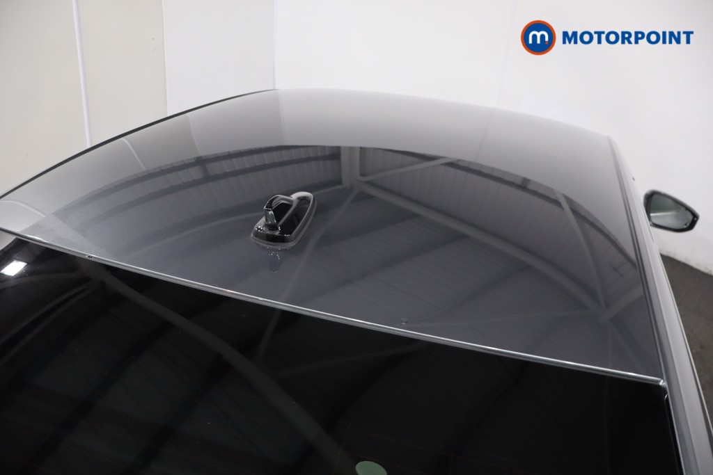 Skoda Superb Se L Automatic Petrol Hatchback - Stock Number (1562304) - 33rd supplementary image