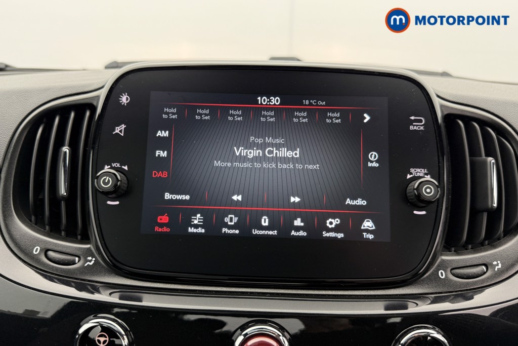 Fiat 500 TOP Manual Petrol-Electric Hybrid Hatchback - Stock Number (1562453) - 5th supplementary image