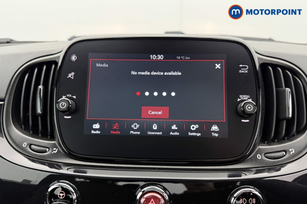 Fiat 500 TOP Manual Petrol-Electric Hybrid Hatchback - Stock Number (1562453) - 6th supplementary image