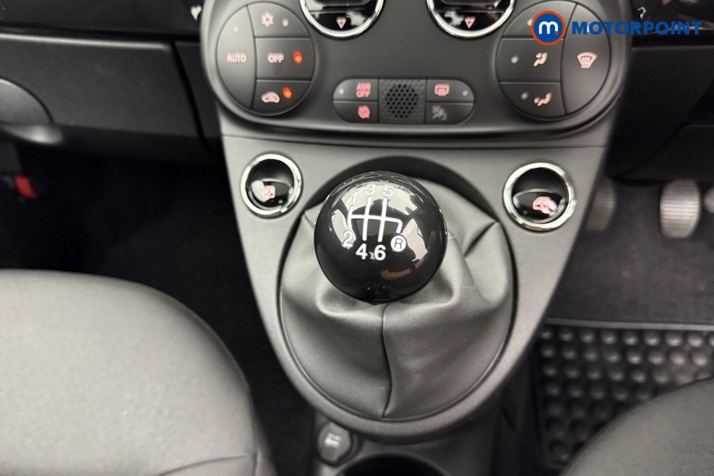 Fiat 500 TOP Manual Petrol-Electric Hybrid Hatchback - Stock Number (1562453) - 10th supplementary image