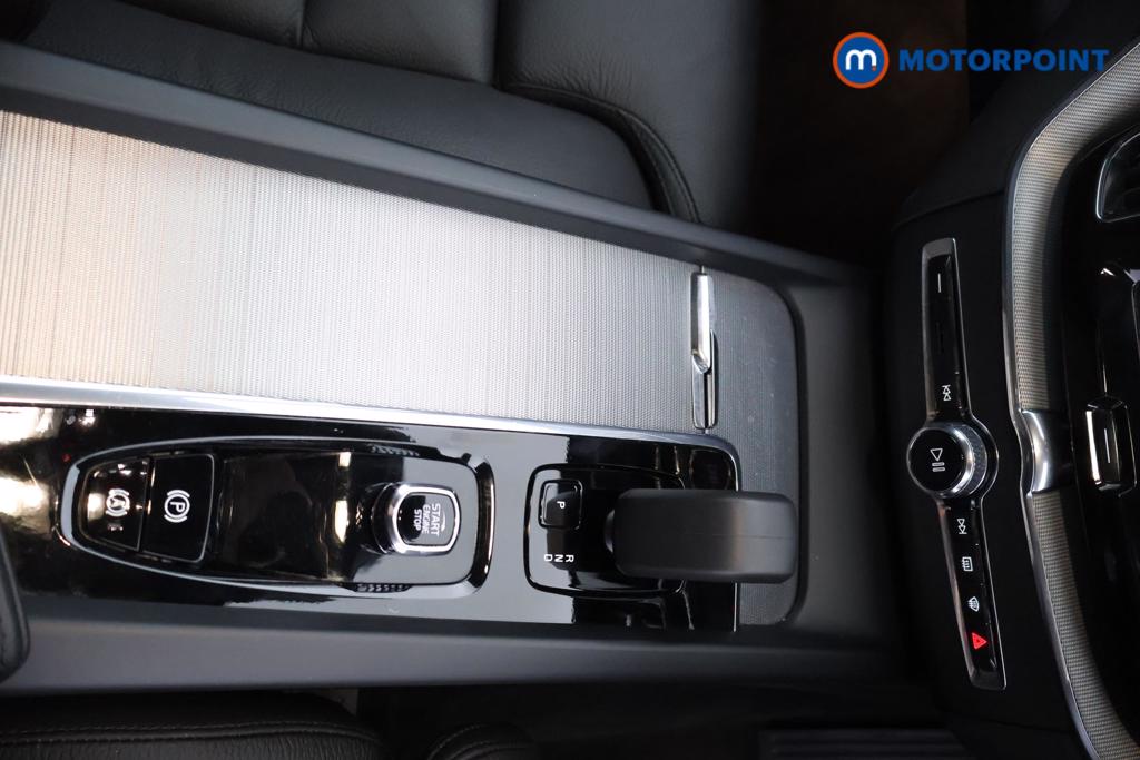 Volvo Xc60 Plus Automatic Diesel SUV - Stock Number (1562457) - 6th supplementary image