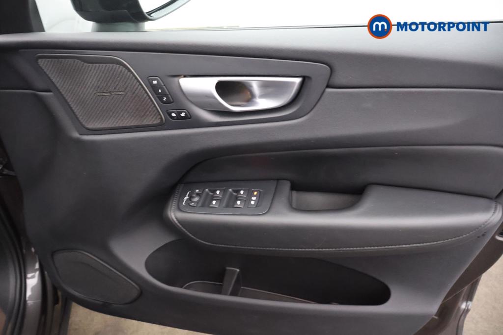 Volvo Xc60 Plus Automatic Diesel SUV - Stock Number (1562457) - 9th supplementary image