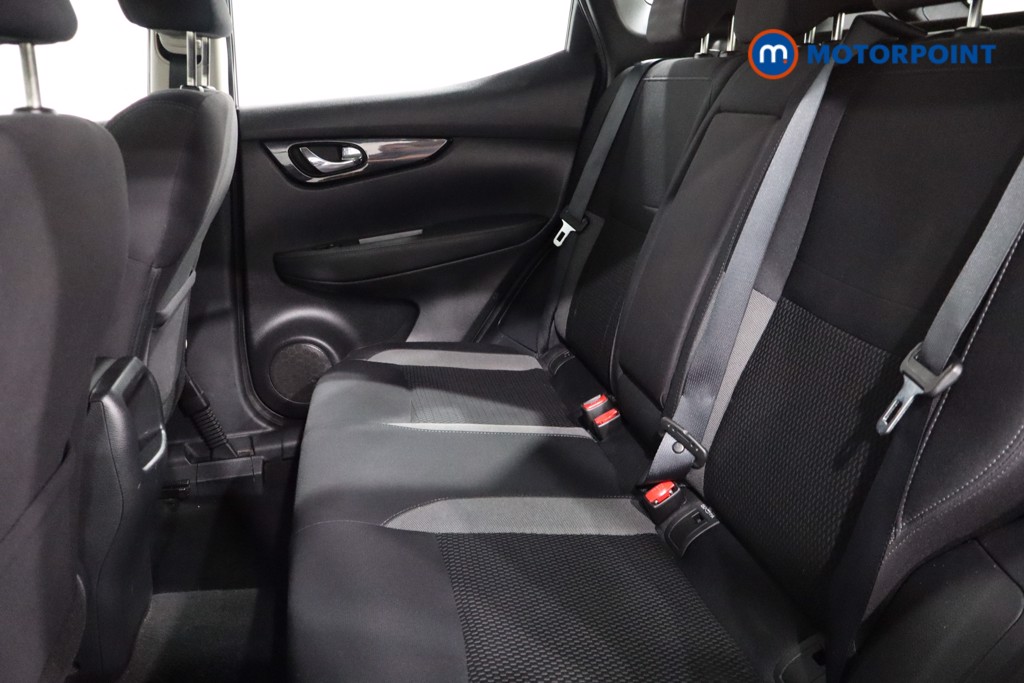 Nissan Qashqai Acenta Premium Automatic Petrol SUV - Stock Number (1538930) - 5th supplementary image