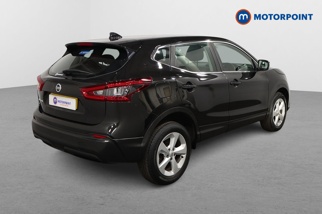 Nissan Qashqai Acenta Premium Automatic Petrol SUV - Stock Number (1538930) - Drivers side rear corner