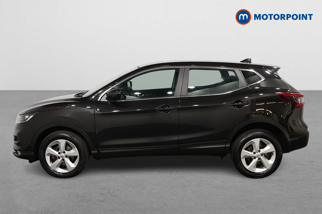 Nissan Qashqai Acenta Premium Automatic Petrol SUV - Stock Number (1538930) - Passenger side