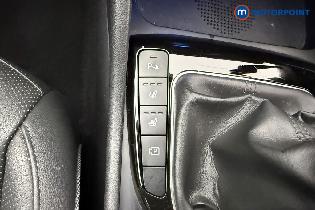 Hyundai Tucson Ultimate Manual Petrol SUV - Stock Number (1544043) - 13th supplementary image