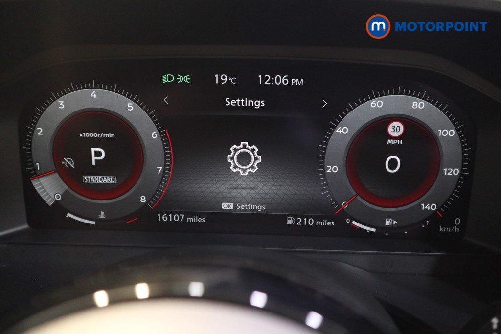 Nissan Qashqai Tekna Automatic Petrol SUV - Stock Number (1550953) - 5th supplementary image