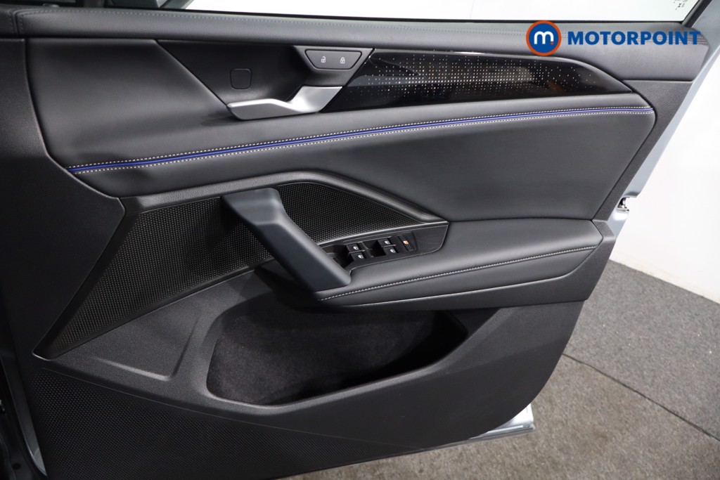 Volkswagen Tiguan R-Line Automatic Diesel SUV - Stock Number (1550991) - 22nd supplementary image