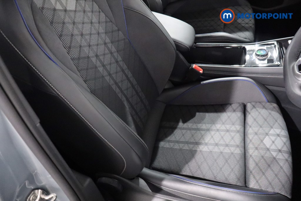 Volkswagen Tiguan R-Line Automatic Diesel SUV - Stock Number (1550991) - 25th supplementary image