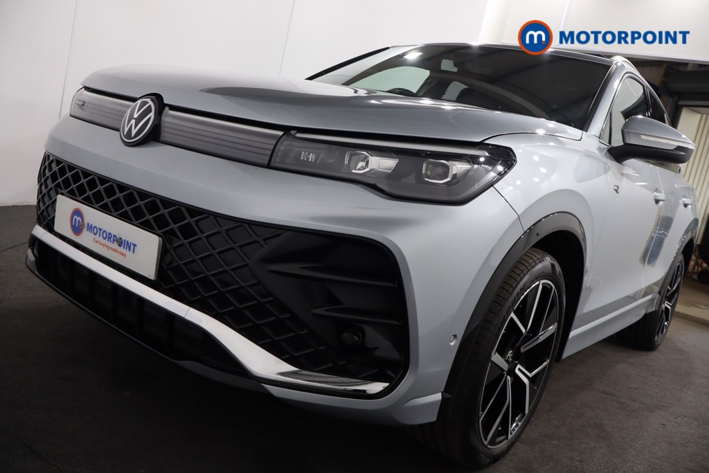 Volkswagen Tiguan R-Line Automatic Diesel SUV - Stock Number (1550991) - 27th supplementary image