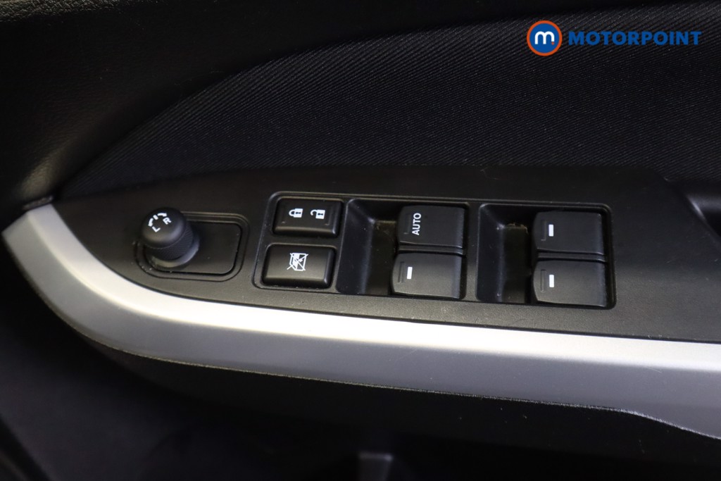 Suzuki Vitara Sz-T Manual Petrol SUV - Stock Number (1551411) - 9th supplementary image
