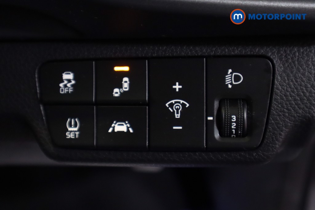 KIA Stonic First Edition Manual Petrol SUV - Stock Number (1553268) - 10th supplementary image