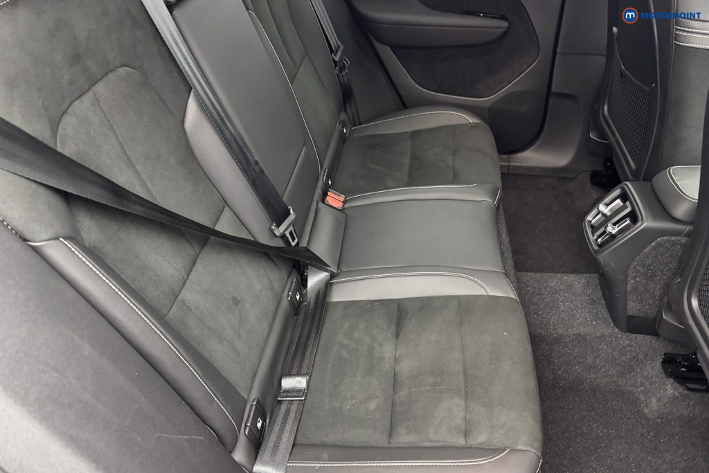 Volvo Xc40 R Design Manual Petrol SUV - Stock Number (1555126) - 4th supplementary image