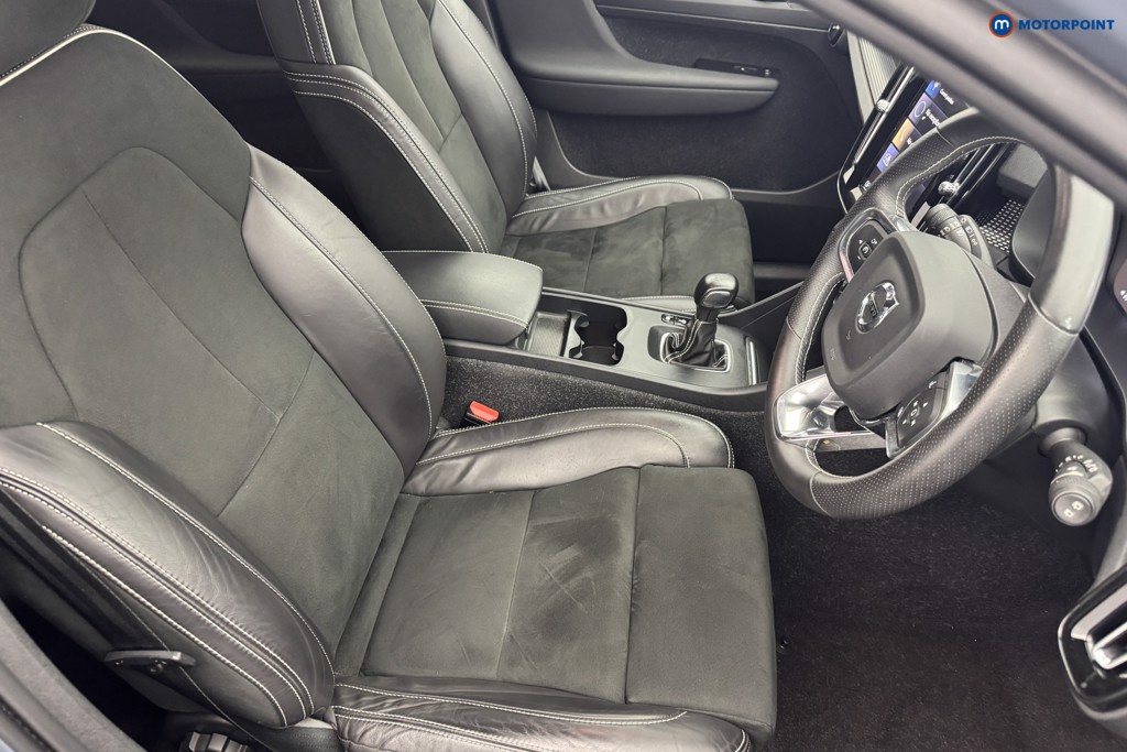 Volvo Xc40 R Design Manual Petrol SUV - Stock Number (1555126) - 5th supplementary image