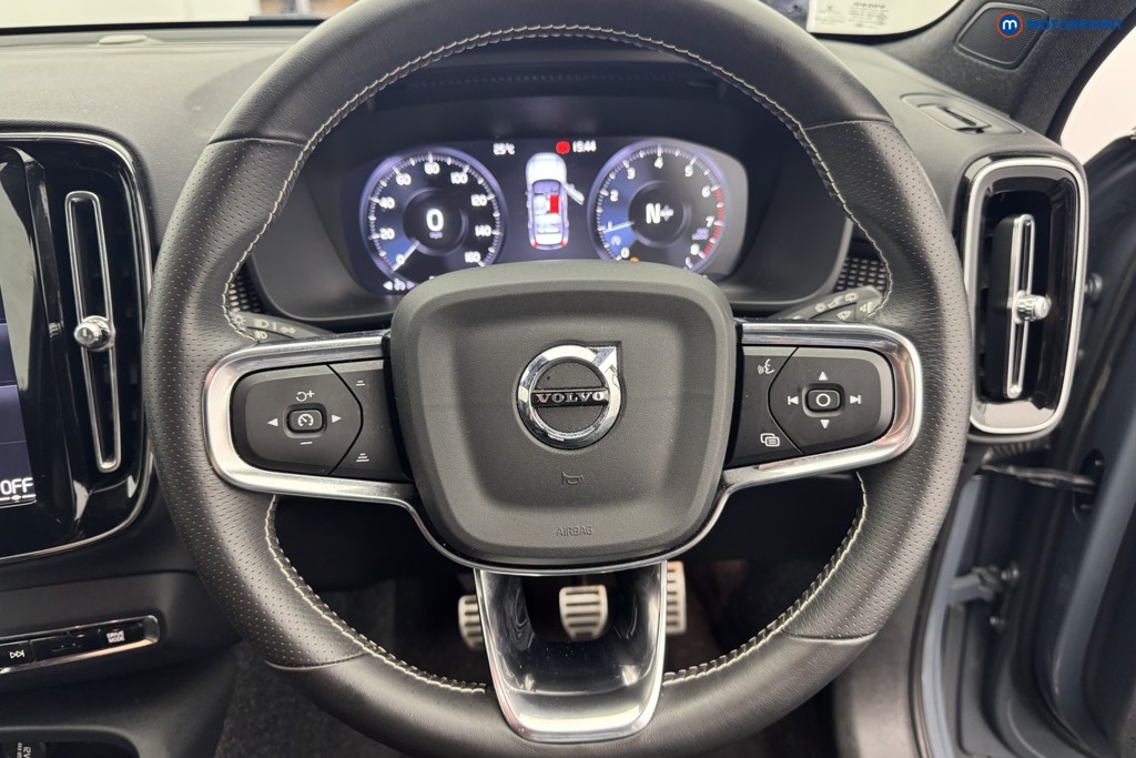Volvo Xc40 R Design Manual Petrol SUV - Stock Number (1555126) - 6th supplementary image