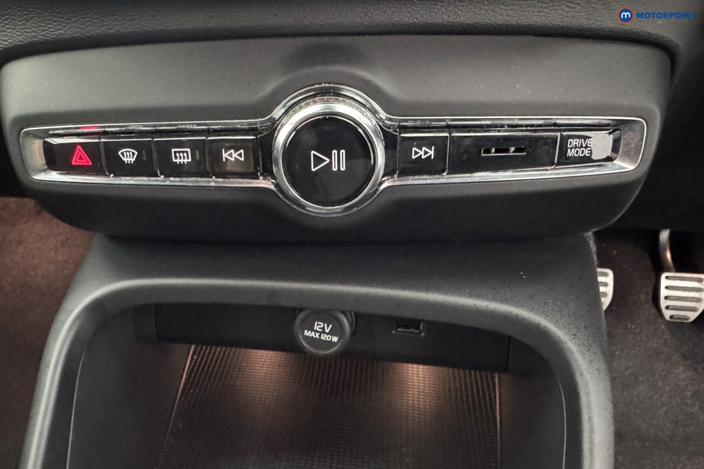Volvo Xc40 R Design Manual Petrol SUV - Stock Number (1555126) - 15th supplementary image