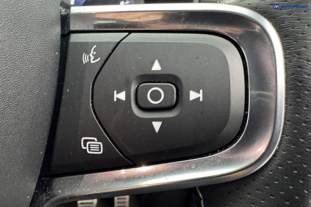 Volvo Xc40 R Design Manual Petrol SUV - Stock Number (1555126) - 18th supplementary image