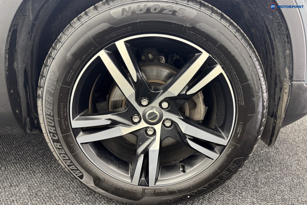 Volvo Xc40 R Design Manual Petrol SUV - Stock Number (1555126) - 32nd supplementary image