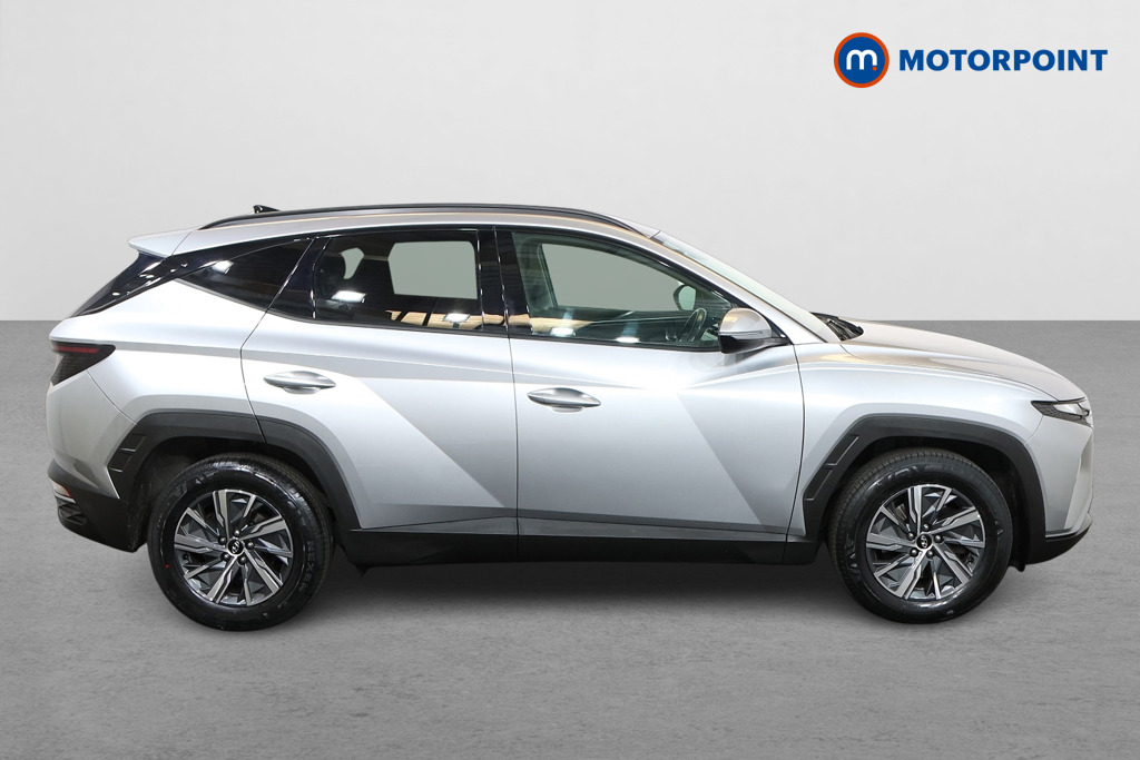 Hyundai Tucson Se Connect Manual Petrol SUV - Stock Number (1556327) - Drivers side