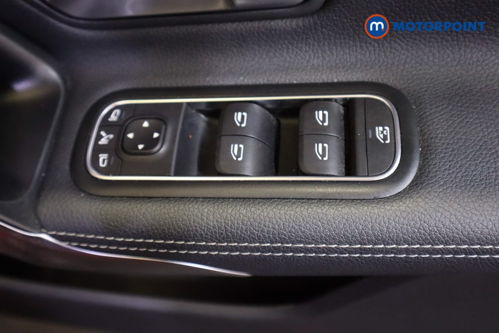 Mercedes-Benz CLA Amg Line Automatic Petrol Coupe - Stock Number (1556841) - 9th supplementary image