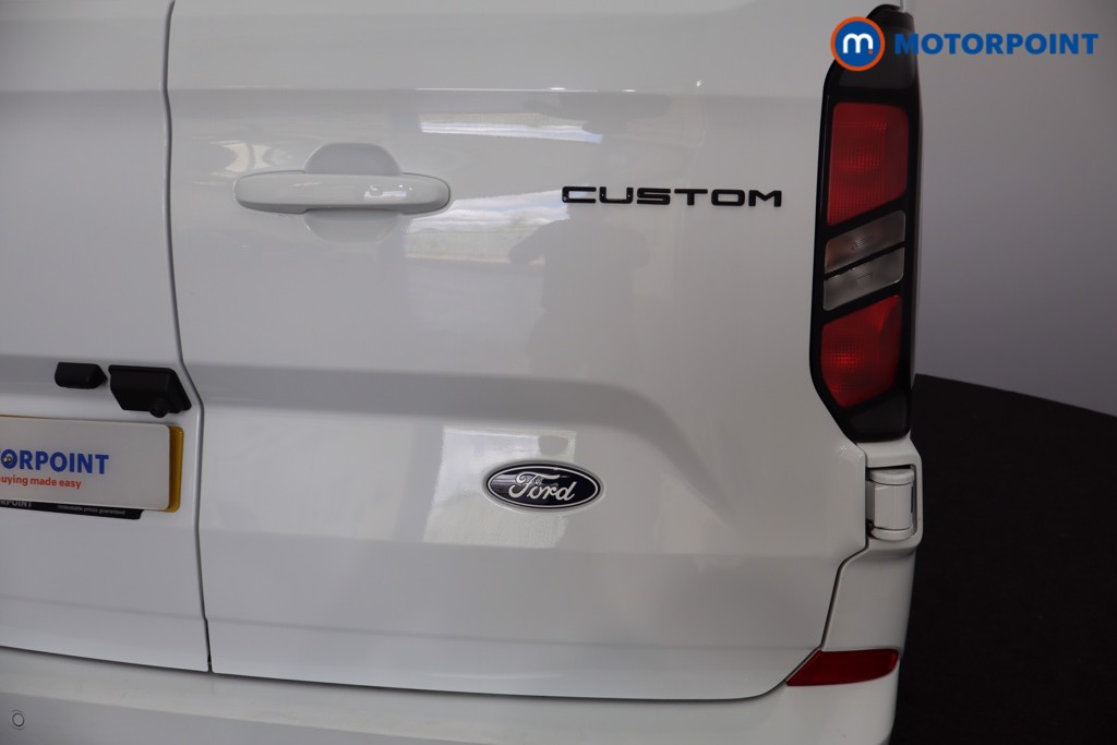 Ford Transit Custom Limited Manual Diesel Panel Van - Stock Number (1556942) - 31st supplementary image