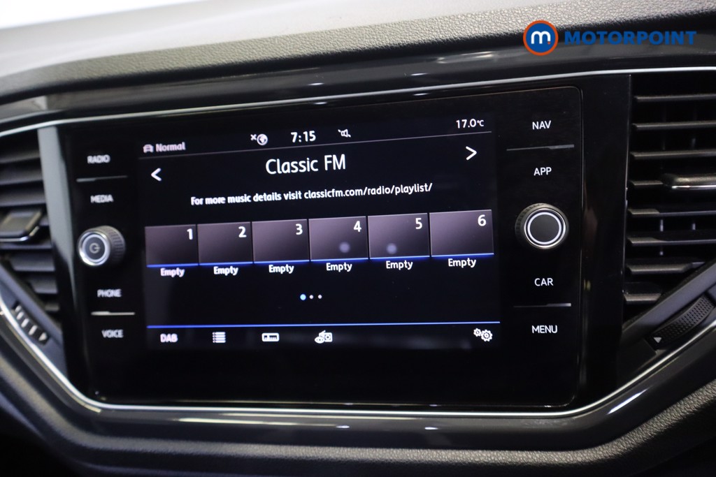 Volkswagen T-Roc SEL Manual Petrol SUV - Stock Number (1557119) - 2nd supplementary image