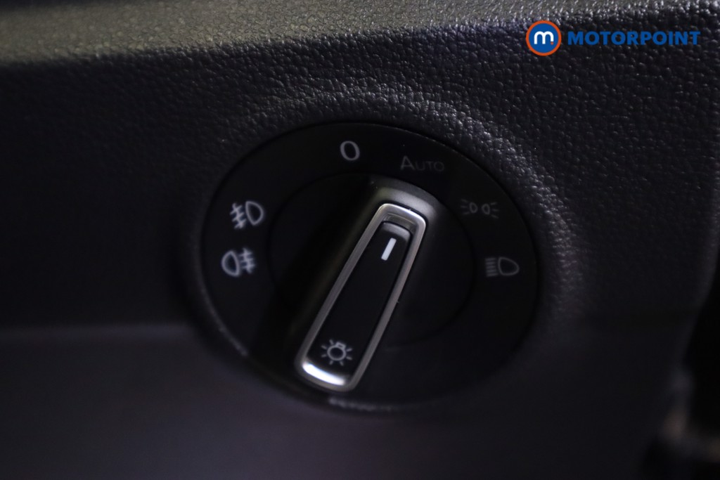 Volkswagen T-Roc SEL Manual Petrol SUV - Stock Number (1557119) - 10th supplementary image