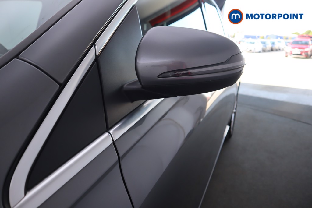 Mercedes-Benz B Class Sport Automatic Petrol Hatchback - Stock Number (1557271) - 20th supplementary image