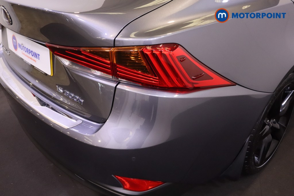 Lexus IS Sport Automatic Petrol-Electric Hybrid Saloon - Stock Number (1557425) - 24th supplementary image