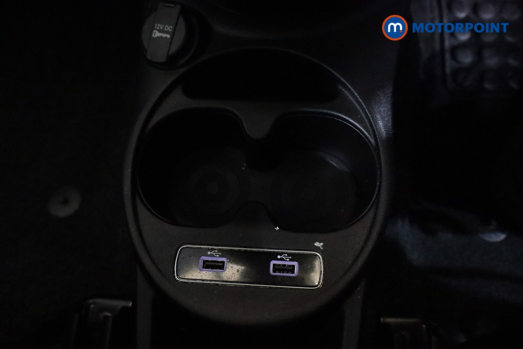 Fiat 500 Lounge Manual Petrol-Electric Hybrid Hatchback - Stock Number (1557589) - 11th supplementary image