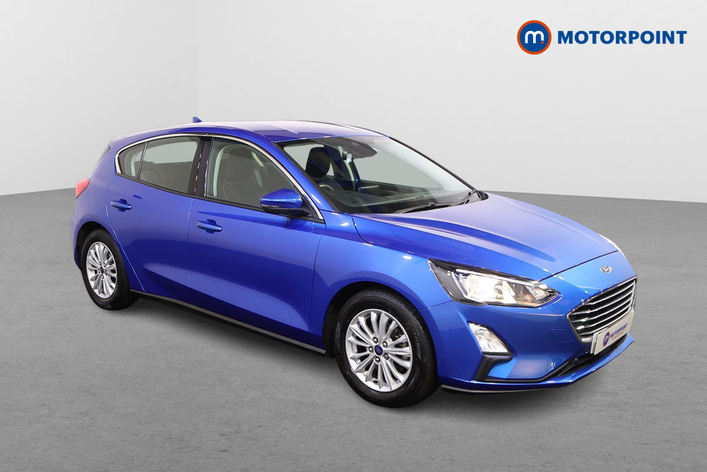 Ford Focus Titanium Manual Petrol Hatchback - Stock Number (1557736) - Drivers side front corner
