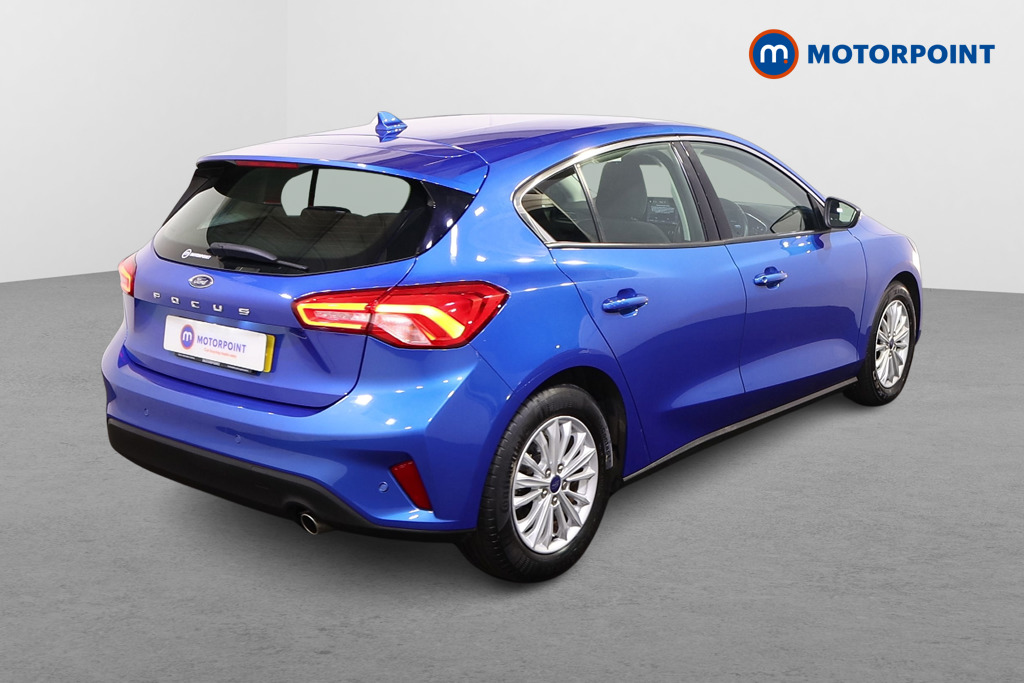 Ford Focus Titanium Manual Petrol Hatchback - Stock Number (1557736) - Drivers side rear corner