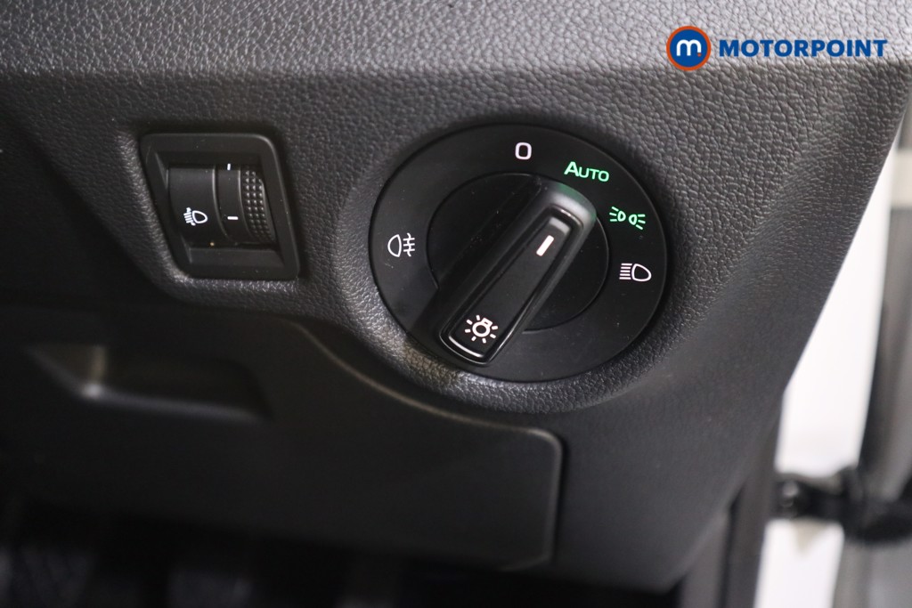 Skoda Kamiq Se Drive Manual Petrol SUV - Stock Number (1558052) - 9th supplementary image