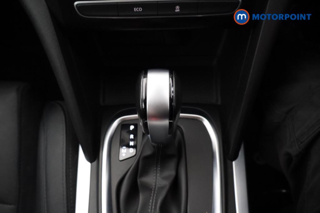 Renault Megane Signature Nav Automatic Petrol Hatchback - Stock Number (1558392) - 6th supplementary image