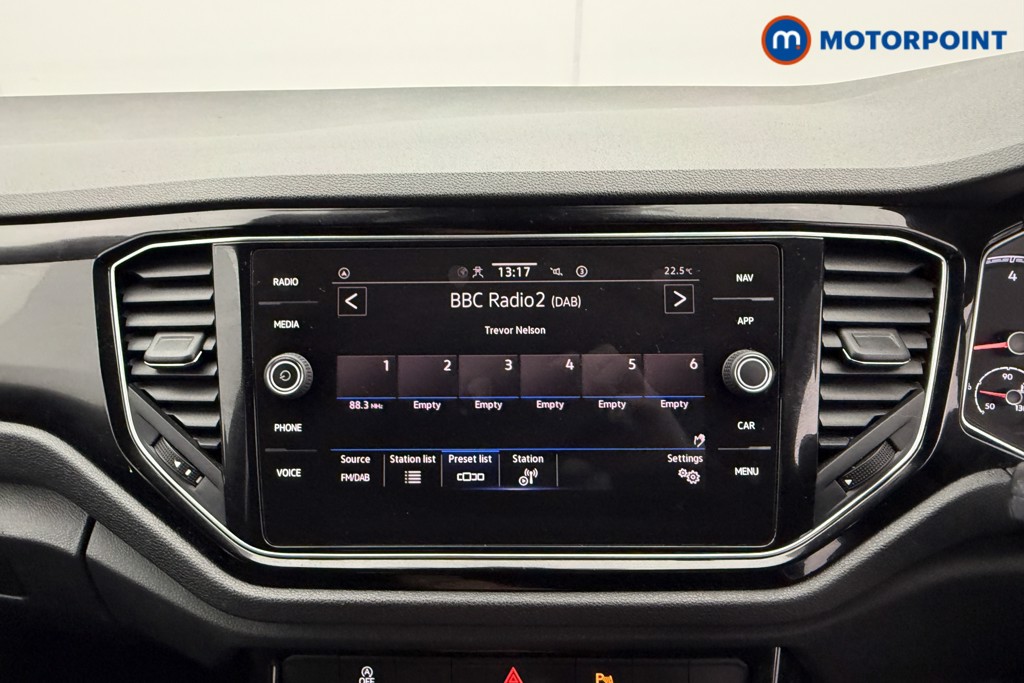 Volkswagen T-Roc Black Edition Manual Petrol SUV - Stock Number (1558731) - 6th supplementary image