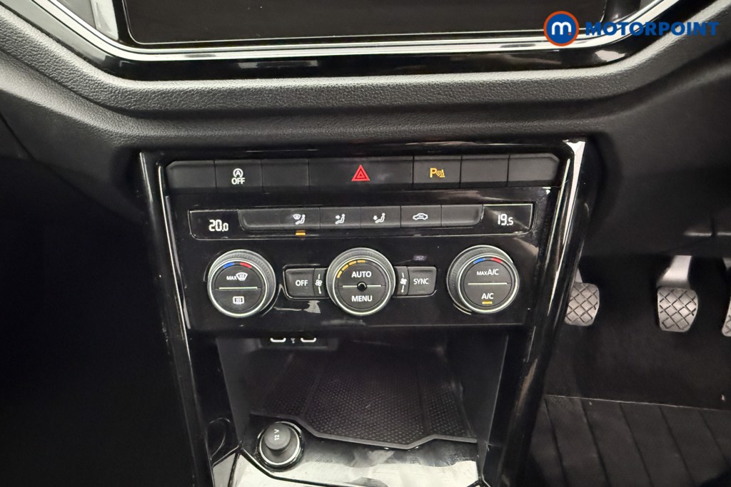 Volkswagen T-Roc Black Edition Manual Petrol SUV - Stock Number (1558731) - 11th supplementary image