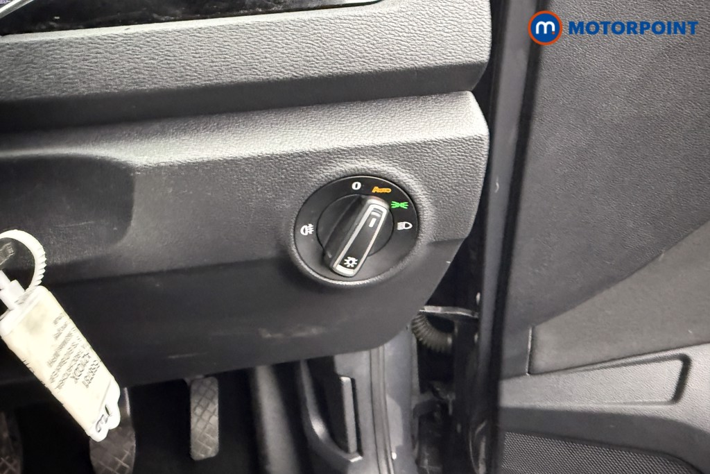 Volkswagen T-Roc Black Edition Manual Petrol SUV - Stock Number (1558731) - 15th supplementary image