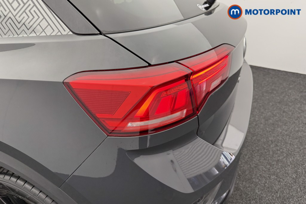 Volkswagen T-Roc Black Edition Manual Petrol SUV - Stock Number (1558731) - 25th supplementary image