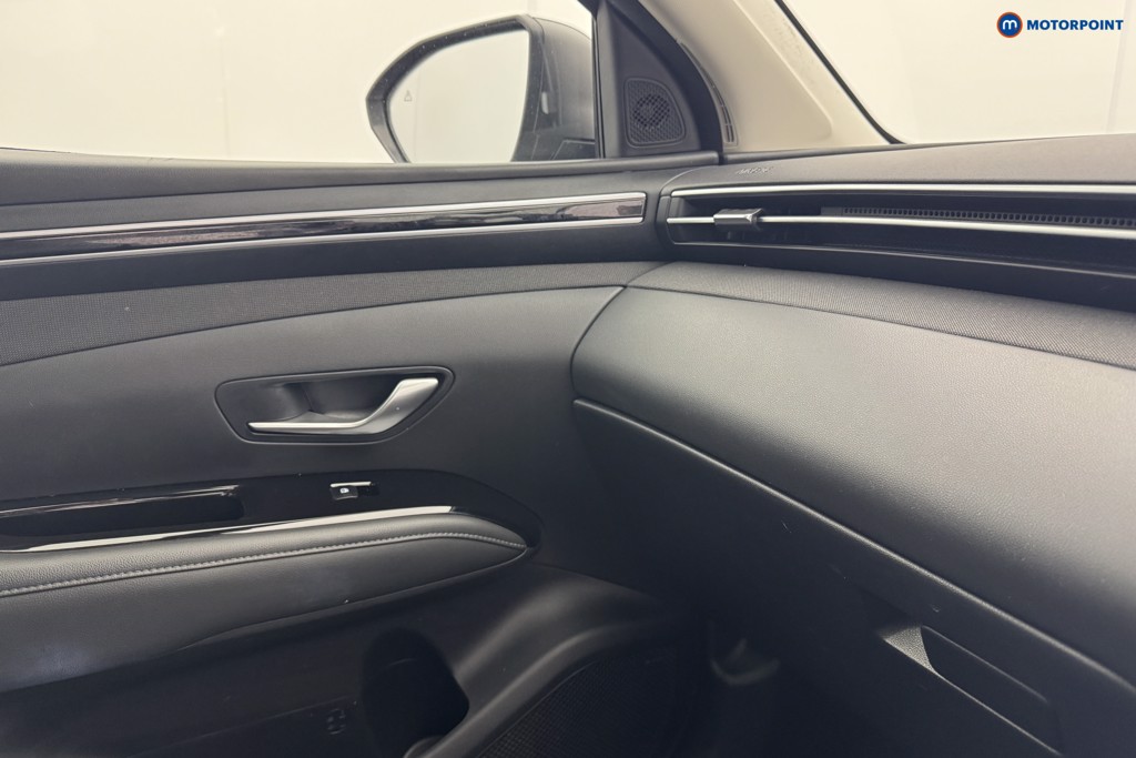 Hyundai Tucson Ultimate Manual Petrol SUV - Stock Number (1558812) - 14th supplementary image