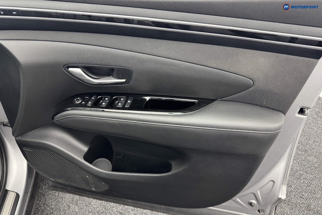 Hyundai Tucson Ultimate Manual Petrol SUV - Stock Number (1558812) - 18th supplementary image