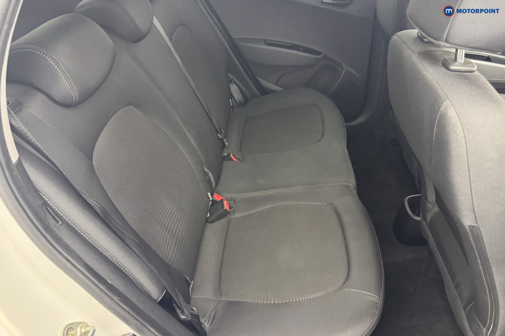 Hyundai I10 Play Manual Petrol Hatchback - Stock Number (1558873) - 4th supplementary image