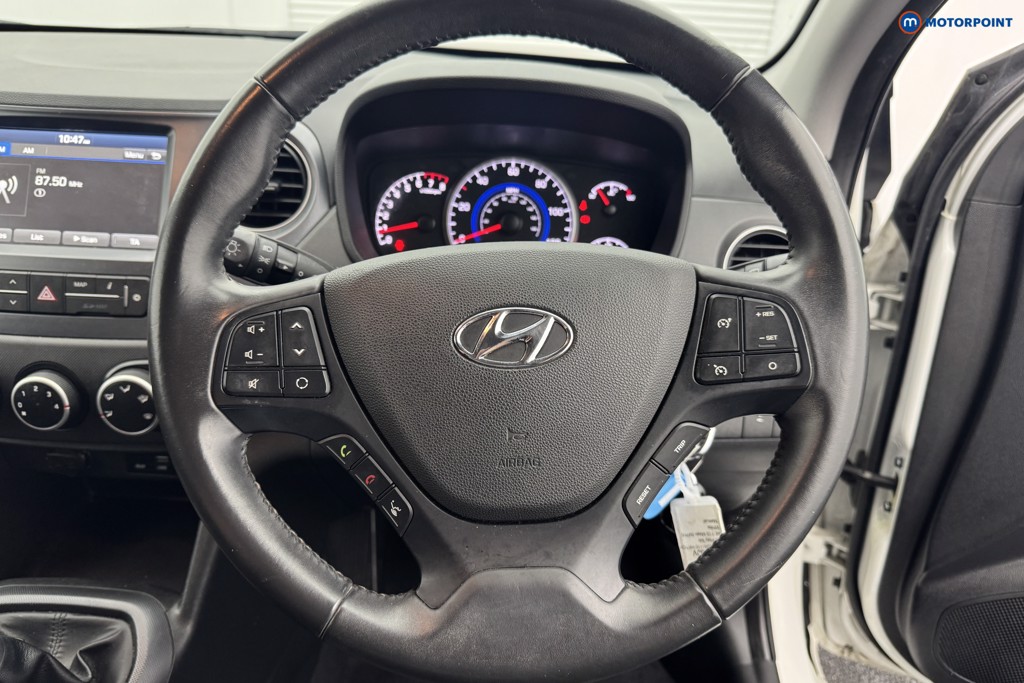 Hyundai I10 Play Manual Petrol Hatchback - Stock Number (1558873) - 6th supplementary image
