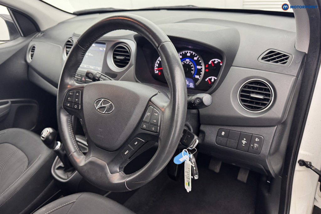 Hyundai I10 Play Manual Petrol Hatchback - Stock Number (1558873) - 7th supplementary image
