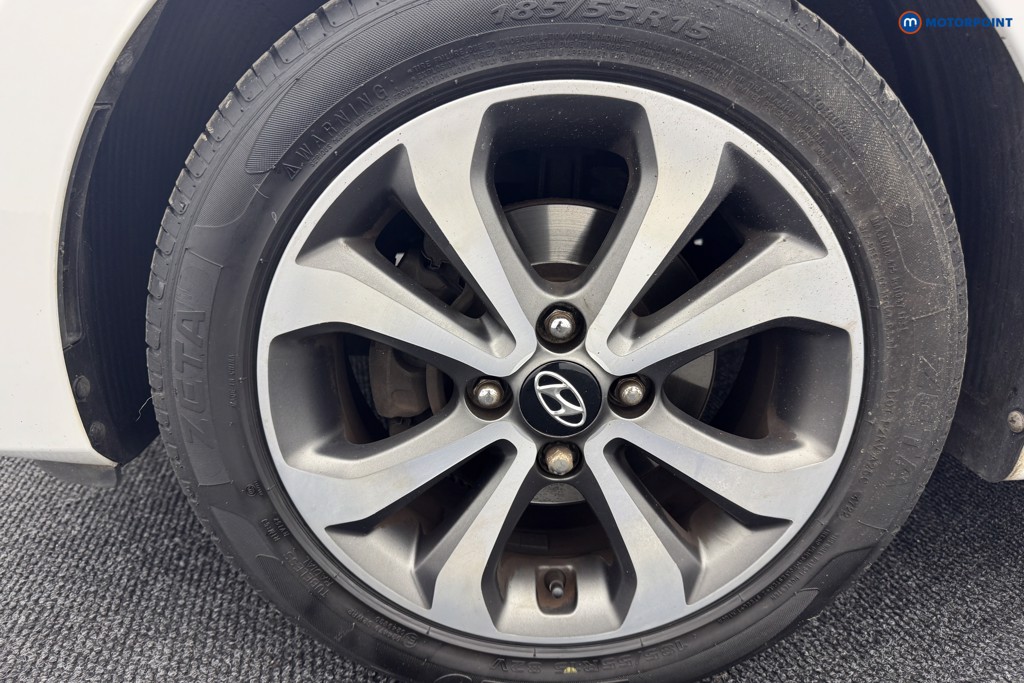 Hyundai I10 Play Manual Petrol Hatchback - Stock Number (1558873) - 34th supplementary image